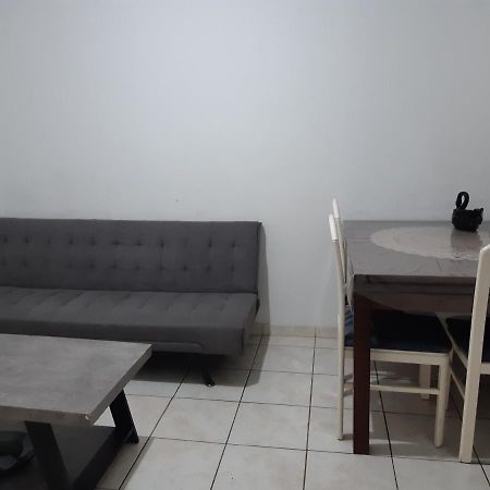 Holiday House Maisonette ลิมาซอล ภายนอก รูปภาพ