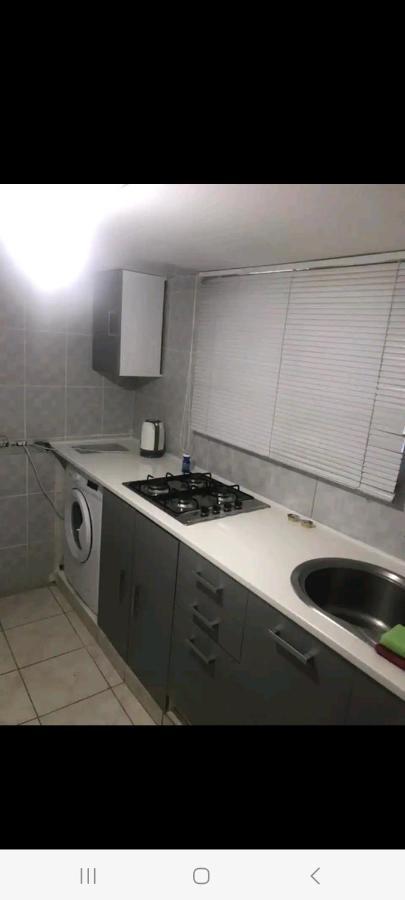 Holiday House Maisonette ลิมาซอล ภายนอก รูปภาพ